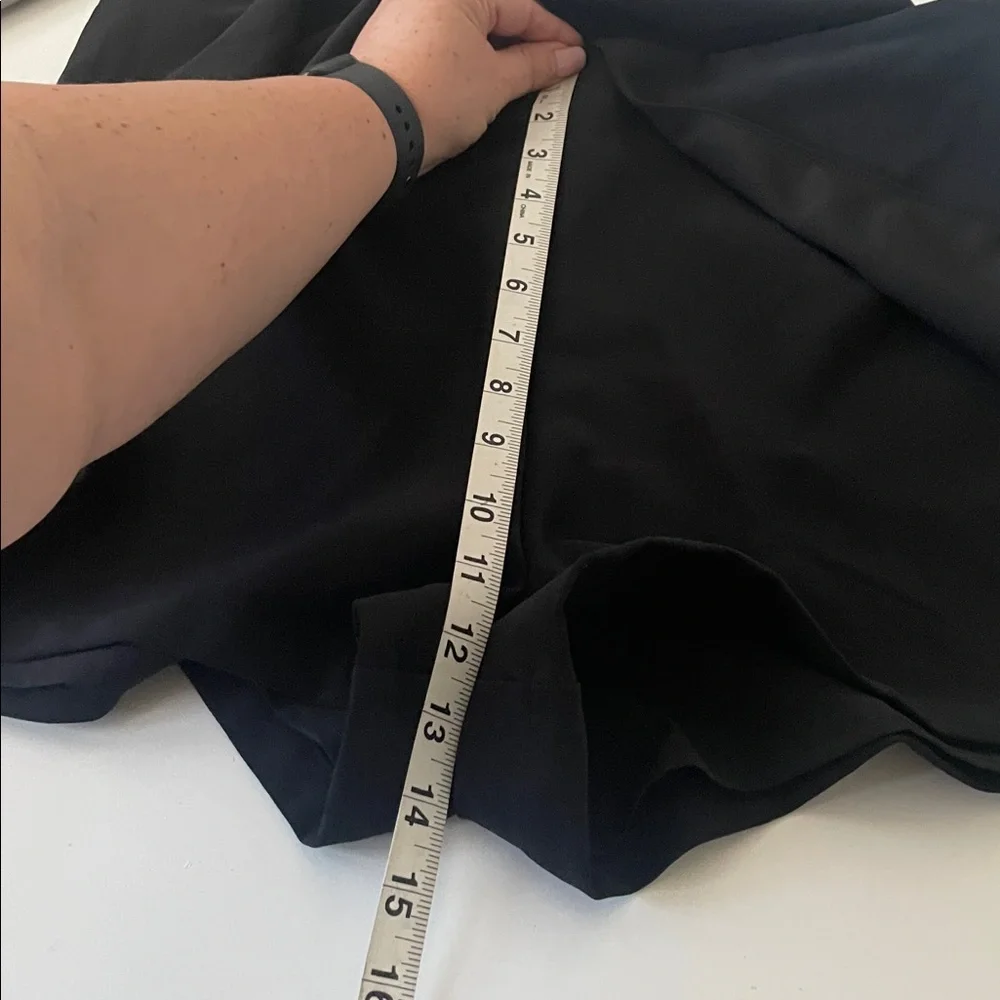 Decker‎ Large NWT Mixology Haley Skort Black